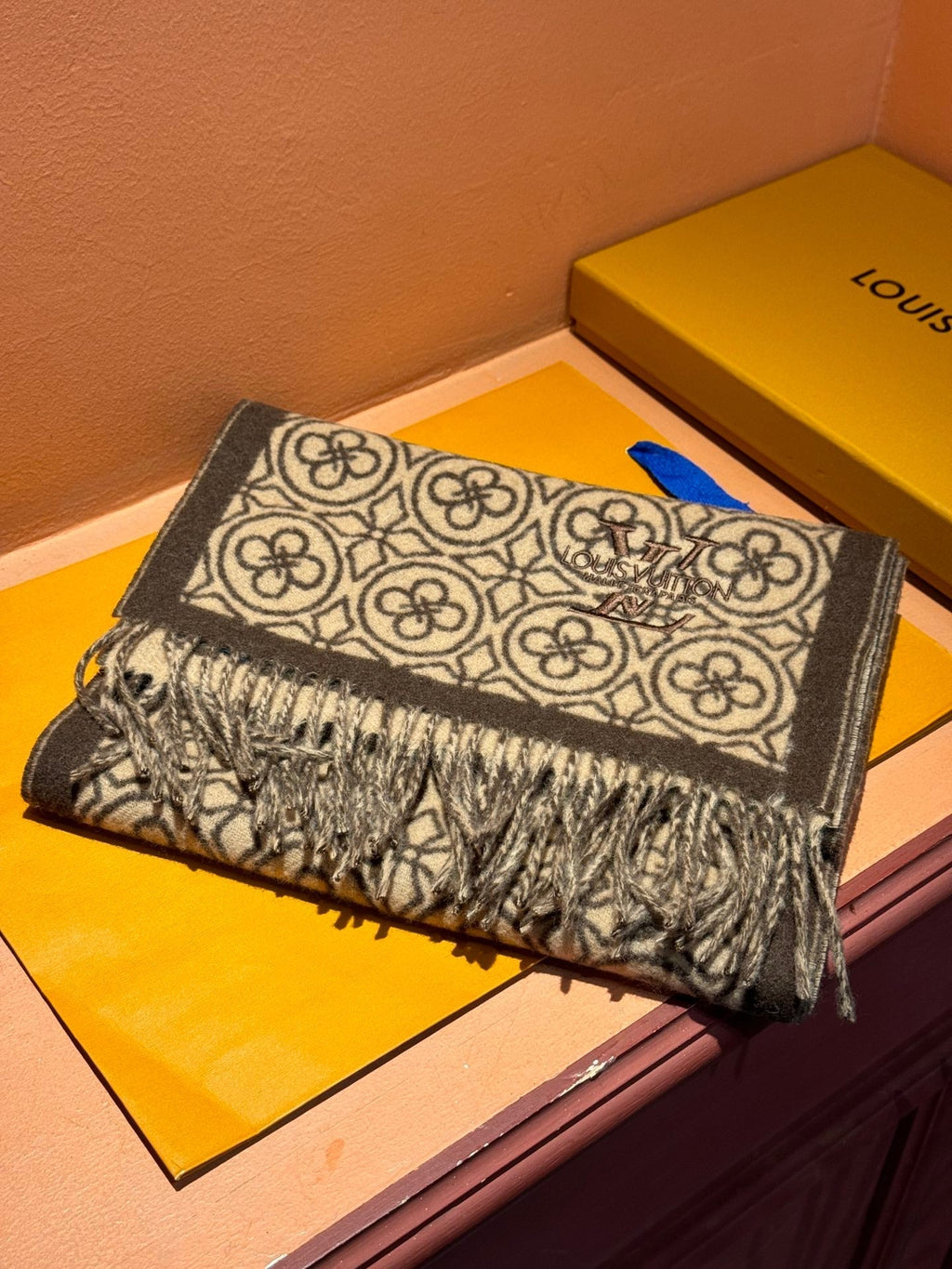 LOUIS VUITTON FLOWER MONOGRAM SCARF 180 CM IN MEDIUM BROWN CASHMERE 388306