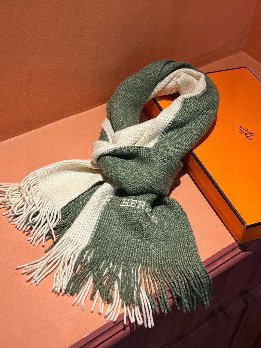 HERMES HIGH-END SCARF 180 IN MOSS GREEN MIX BEIGE CASERE