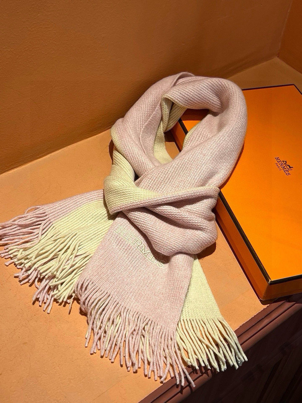 HERMES HIGH-END SCARF 180 IN LIGHT PINK MIX BEIGE CASERE