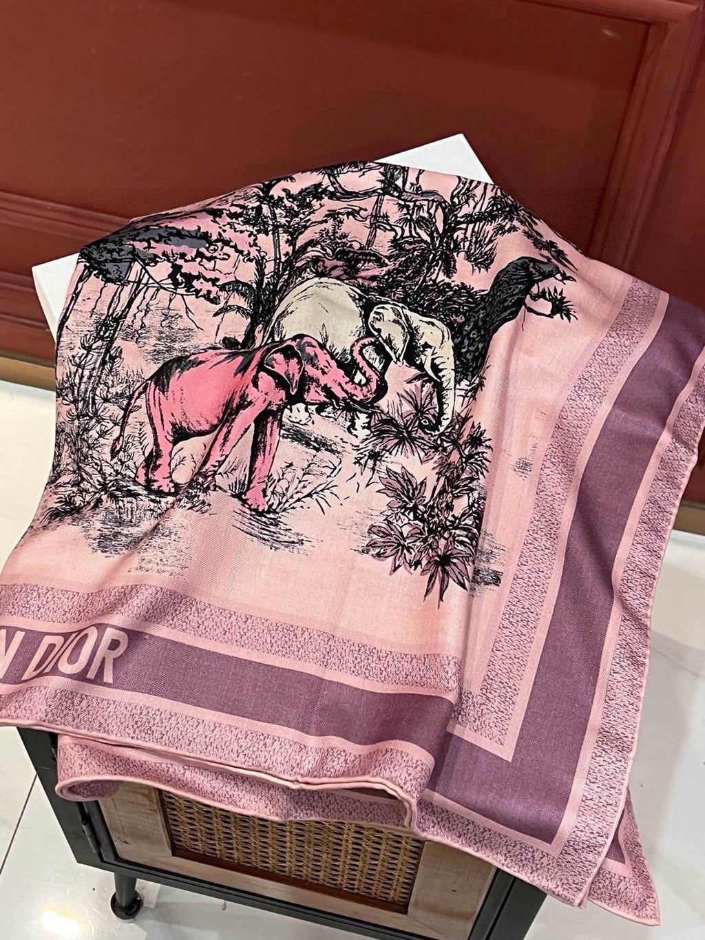 DIOR SQUARE SCARF 110 CM IN COLORFUL SILK VELEVET 389724