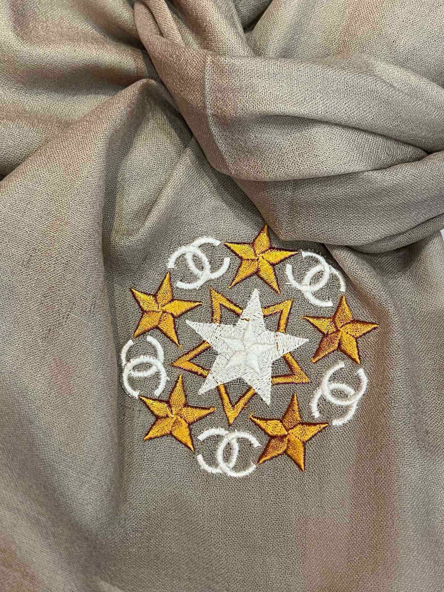CHANEL SCARF 200 CM IN MEDIUM BROWN CASHMERE 394614