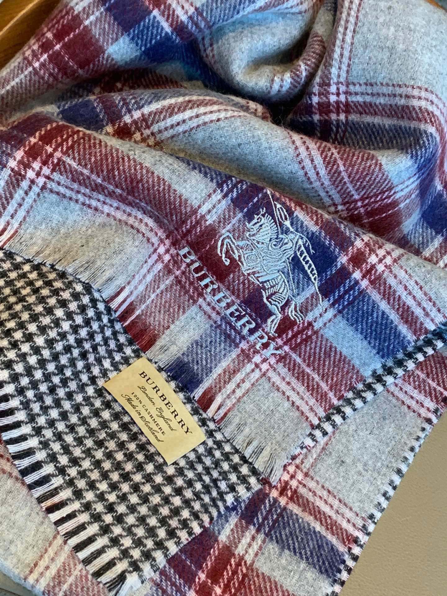 BURBERRY BBR SCARF IN CASHMERE 488226