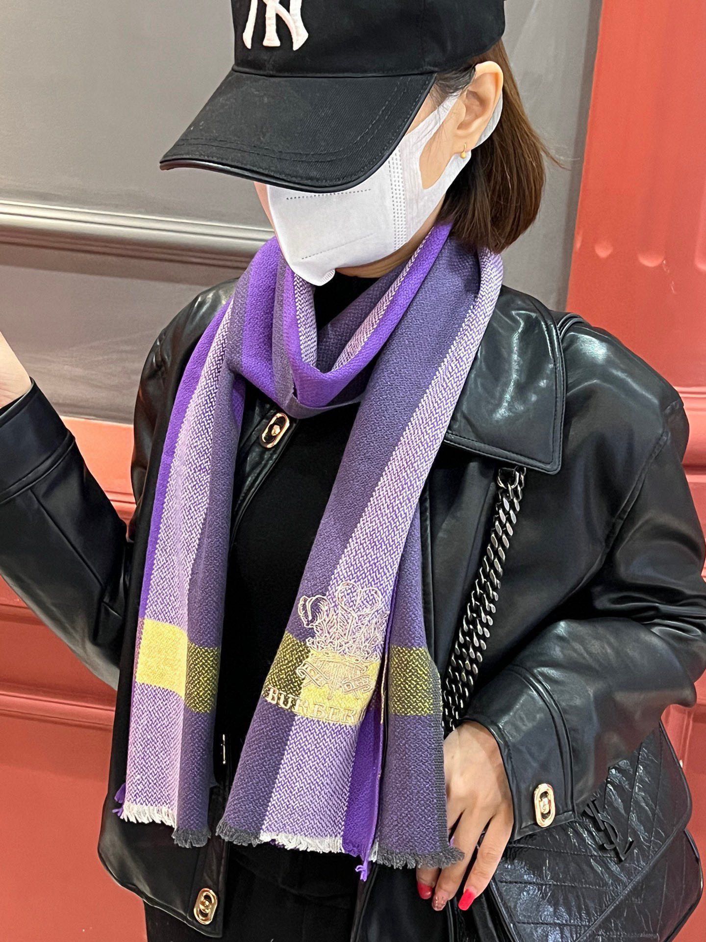 BURBERRY BBR SCARF 180 CM IN CASHMERE 488981