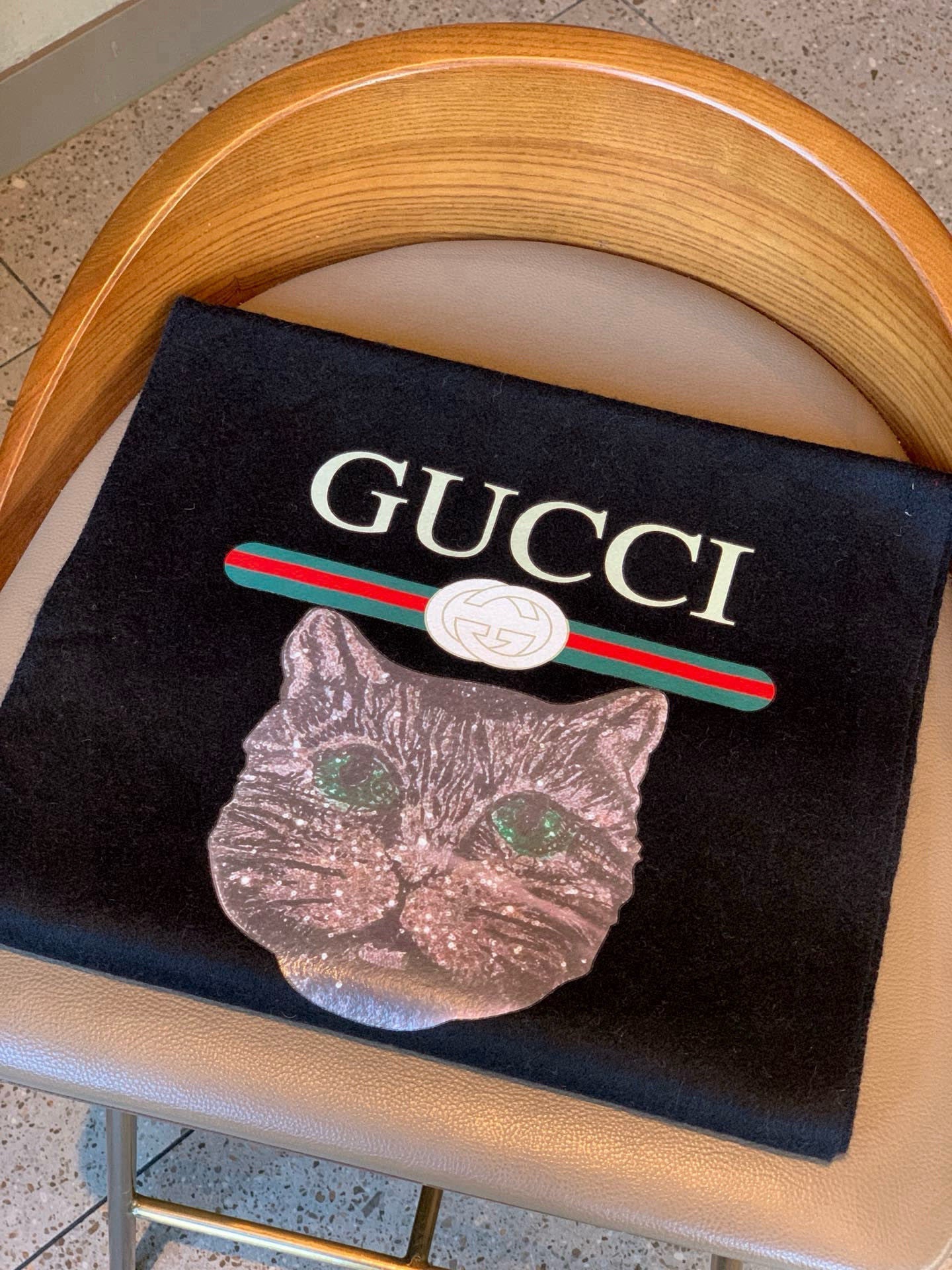 GUCCI 25S SCARF 180 IN CASHMERE 583605