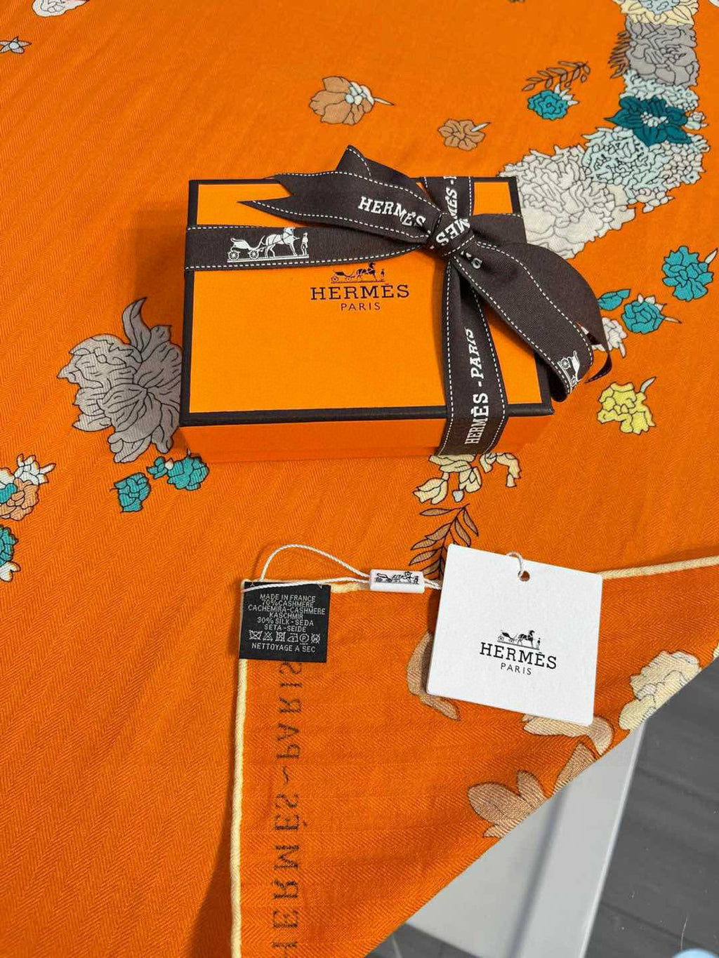 HERMES HERMES 25S SCARF 140 IN SILK 724764