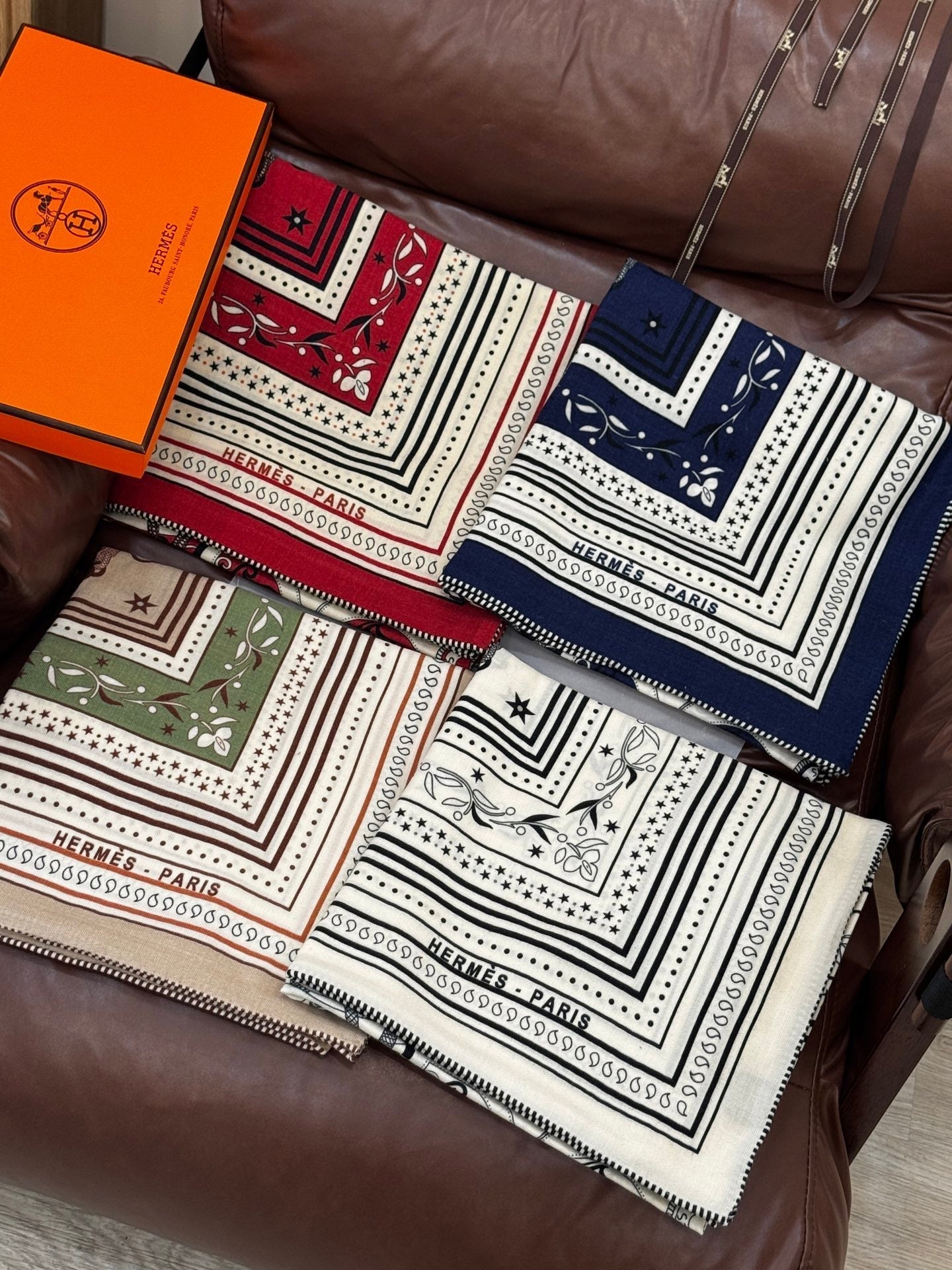 HERMES HERMES 25S SCARF 140 IN CASERE SILK 727316