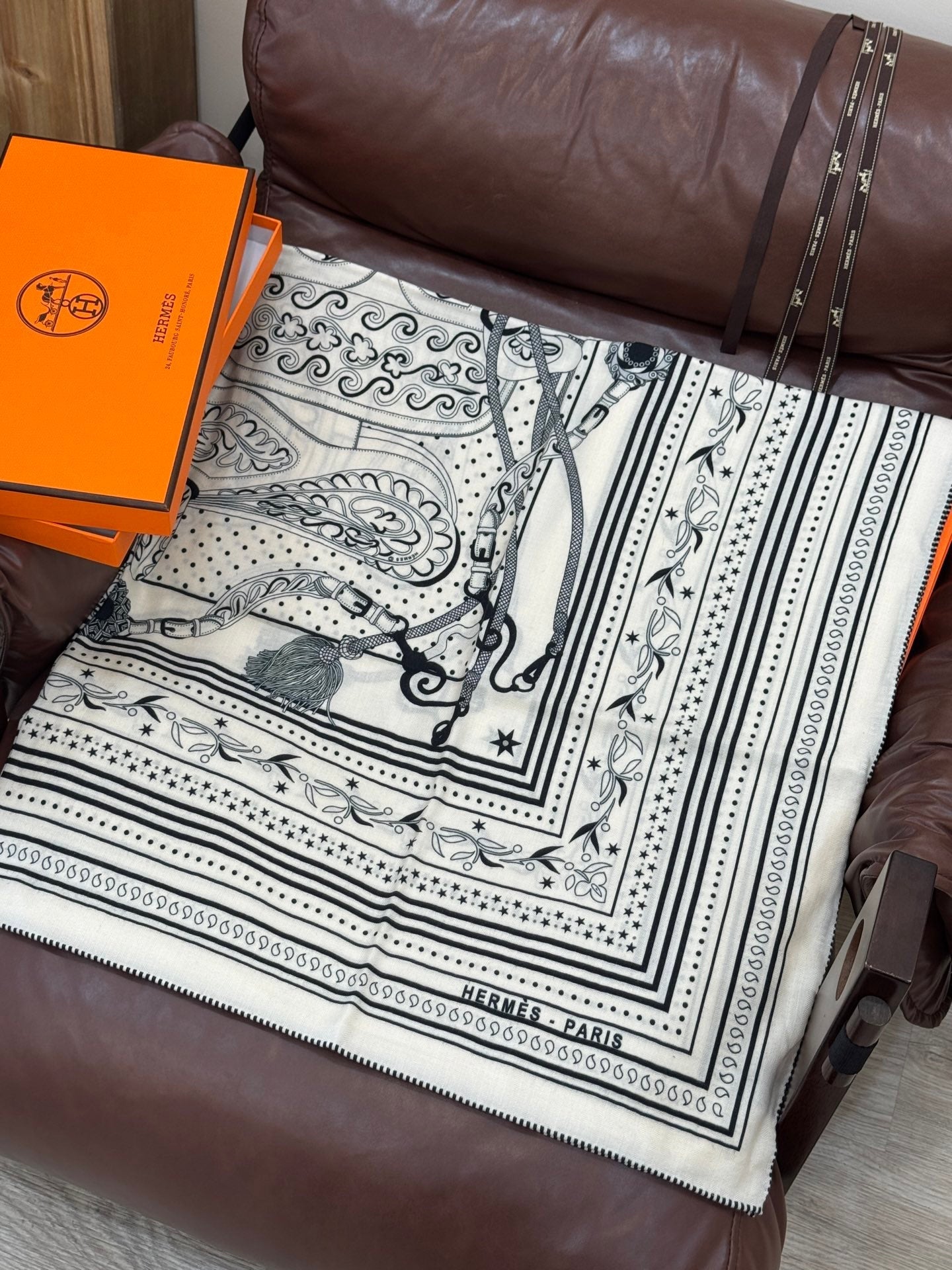 HERMES HERMES 25S SCARF 140 IN CASERE SILK 727316
