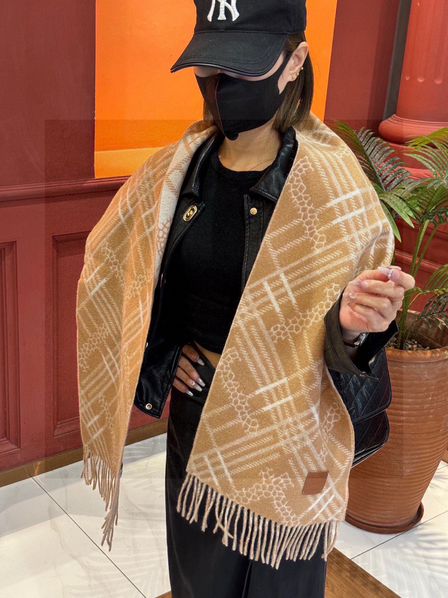 BURBERRY BBR SCARF 168 CM IN CASHMERE 730561