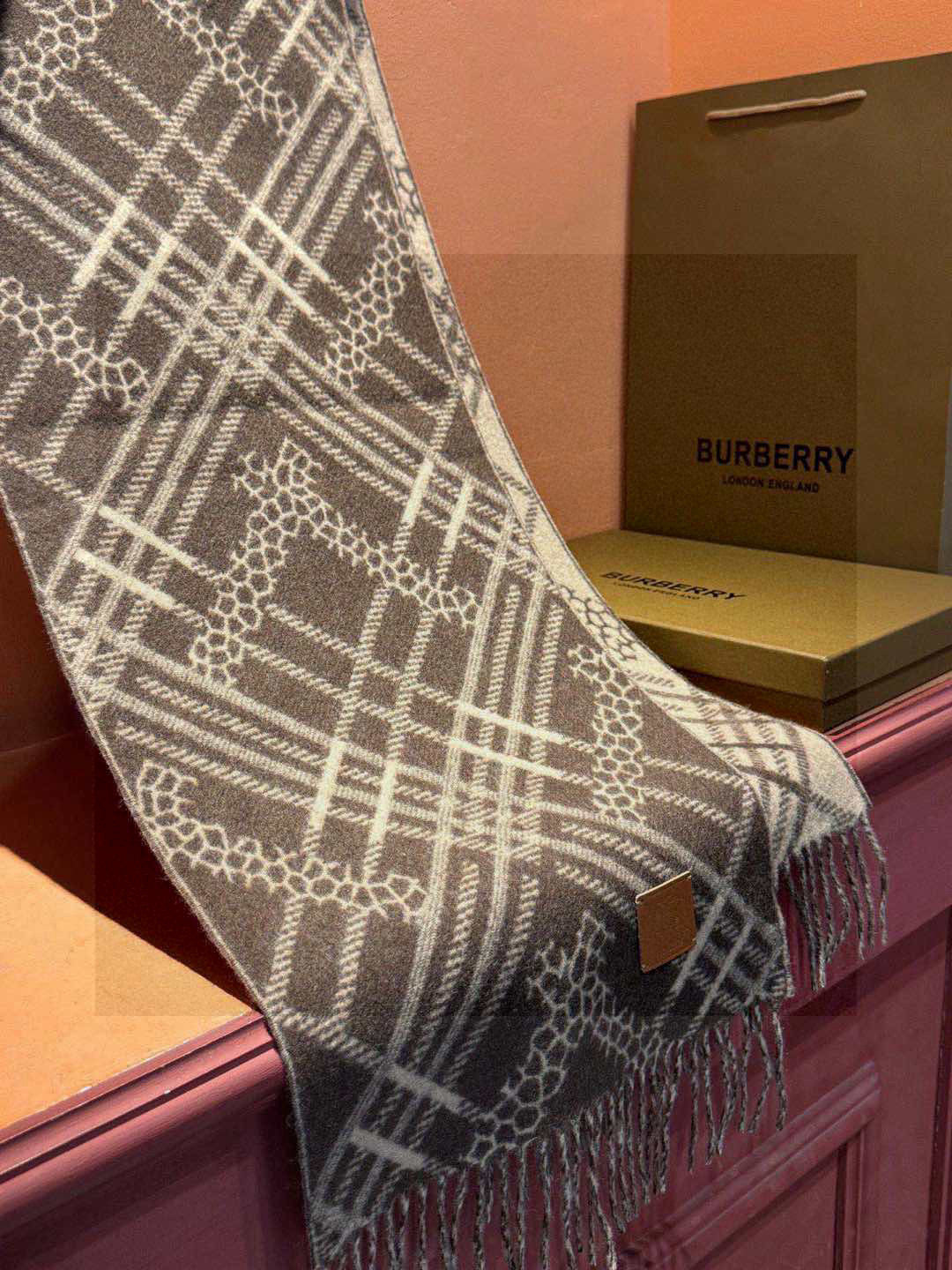 BURBERRY BBR SCARF 168 CM IN CASHMERE 730563
