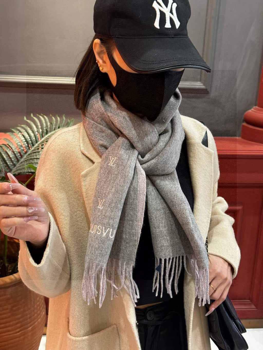 LOUIS VUITTON LV SCARF 180 CM IN CASHMERE 730571