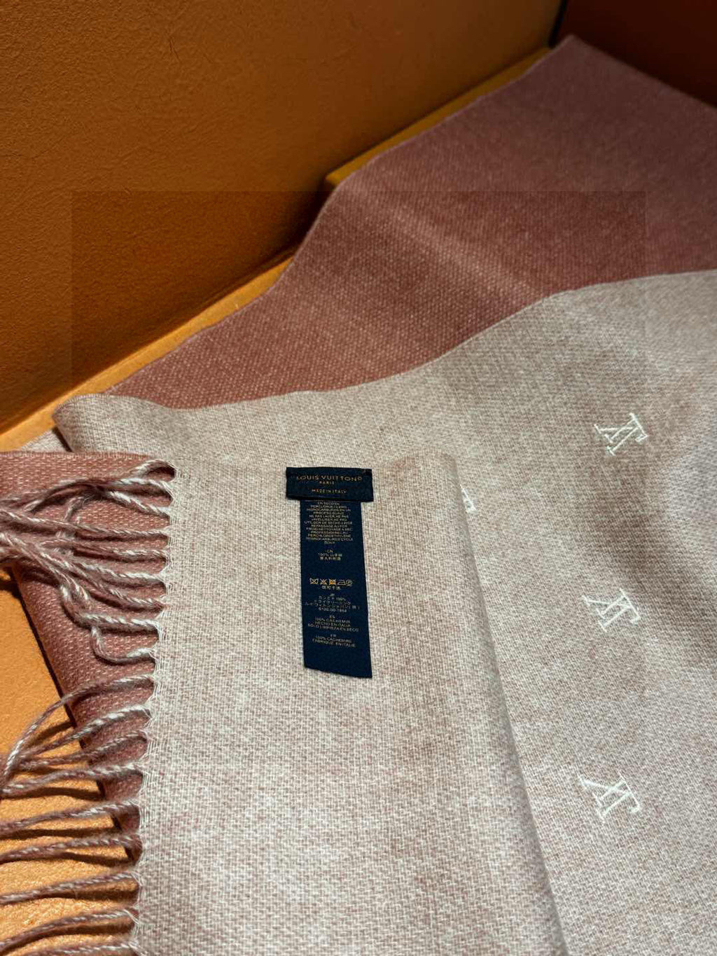 LOUIS VUITTON LV SCARF 180 CM IN CASHMERE 730572