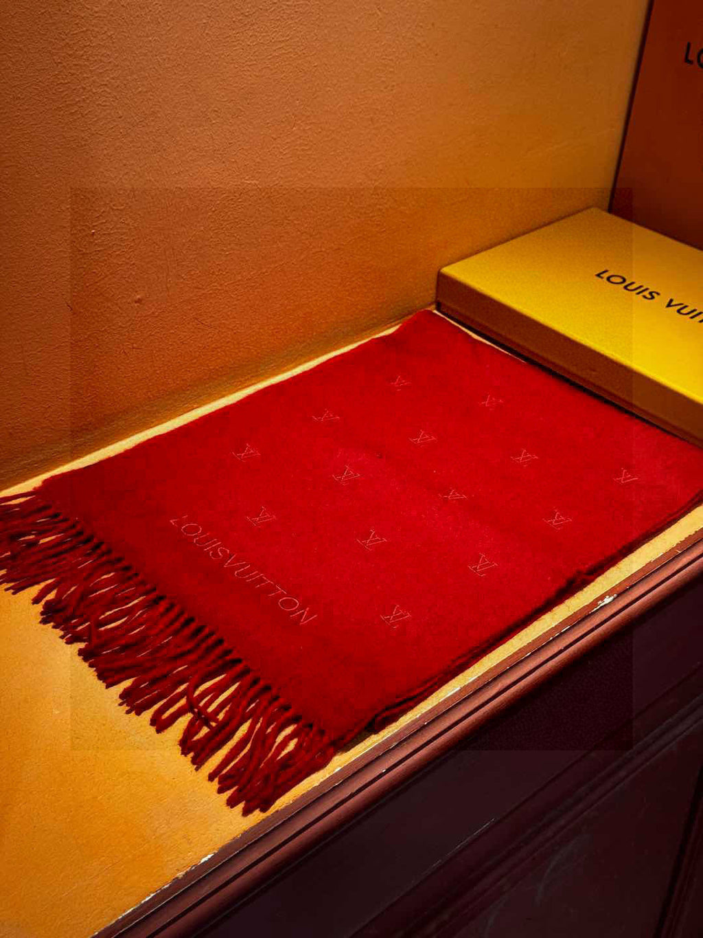 LOUIS VUITTON LV SCARF 180 CM IN CASHMERE 730574