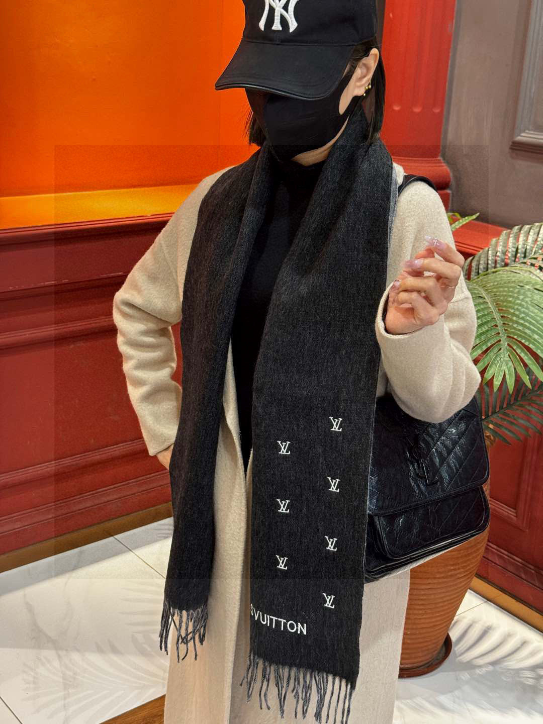 LOUIS VUITTON LV SCARF 180 CM IN CASHMERE 730575