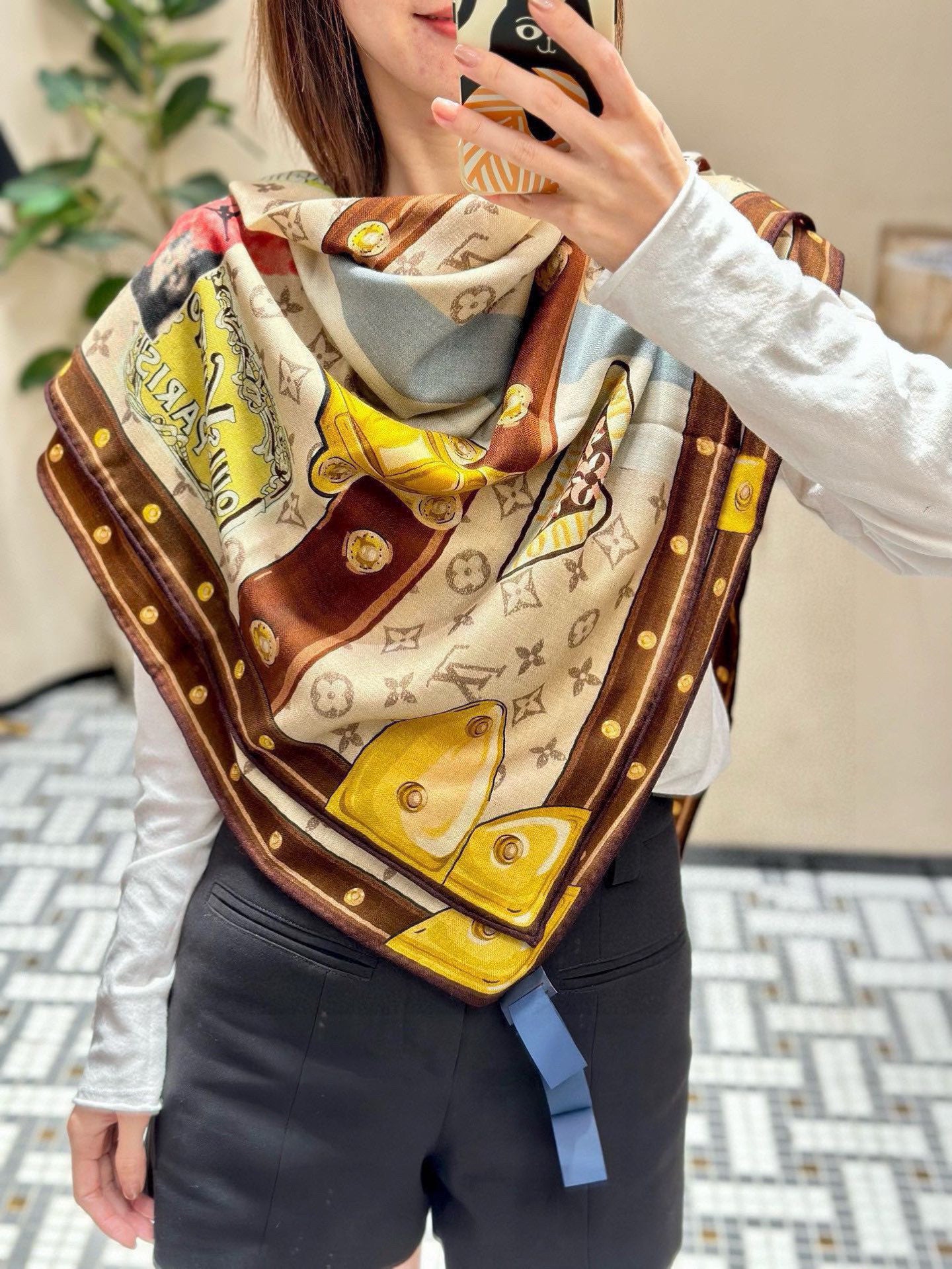 LOUIS VUITTON LV SCARF 140 CM IN SILK 732101