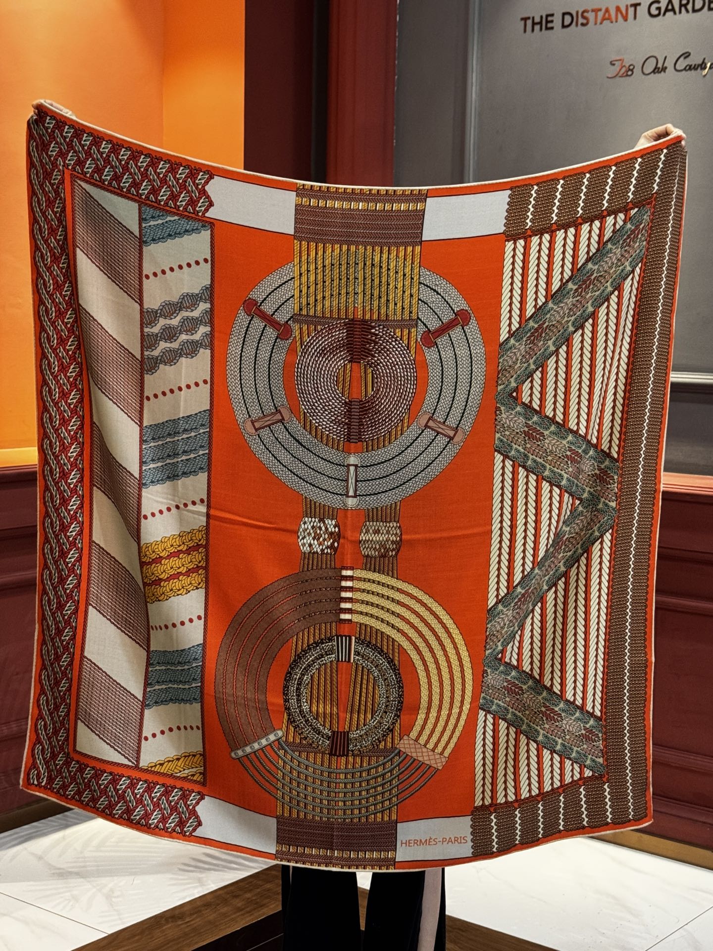 HERMES HERMES 25S SCARF 140 IN SILK TWILL 733918