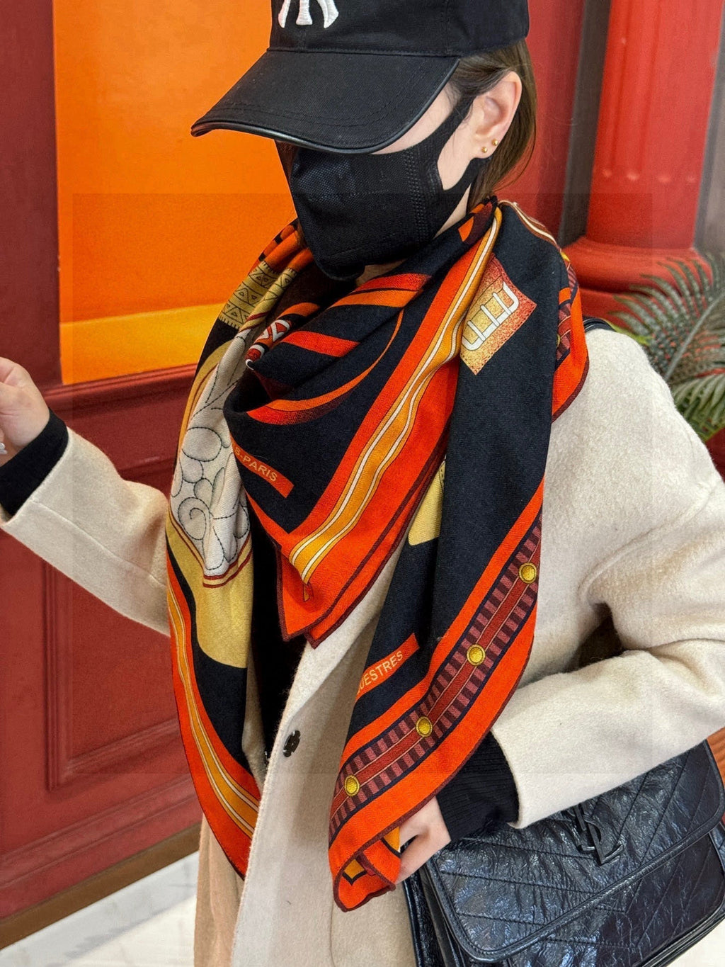 HERMES HERMES 25S SCARF 140 IN SILK AND CASERE 735807