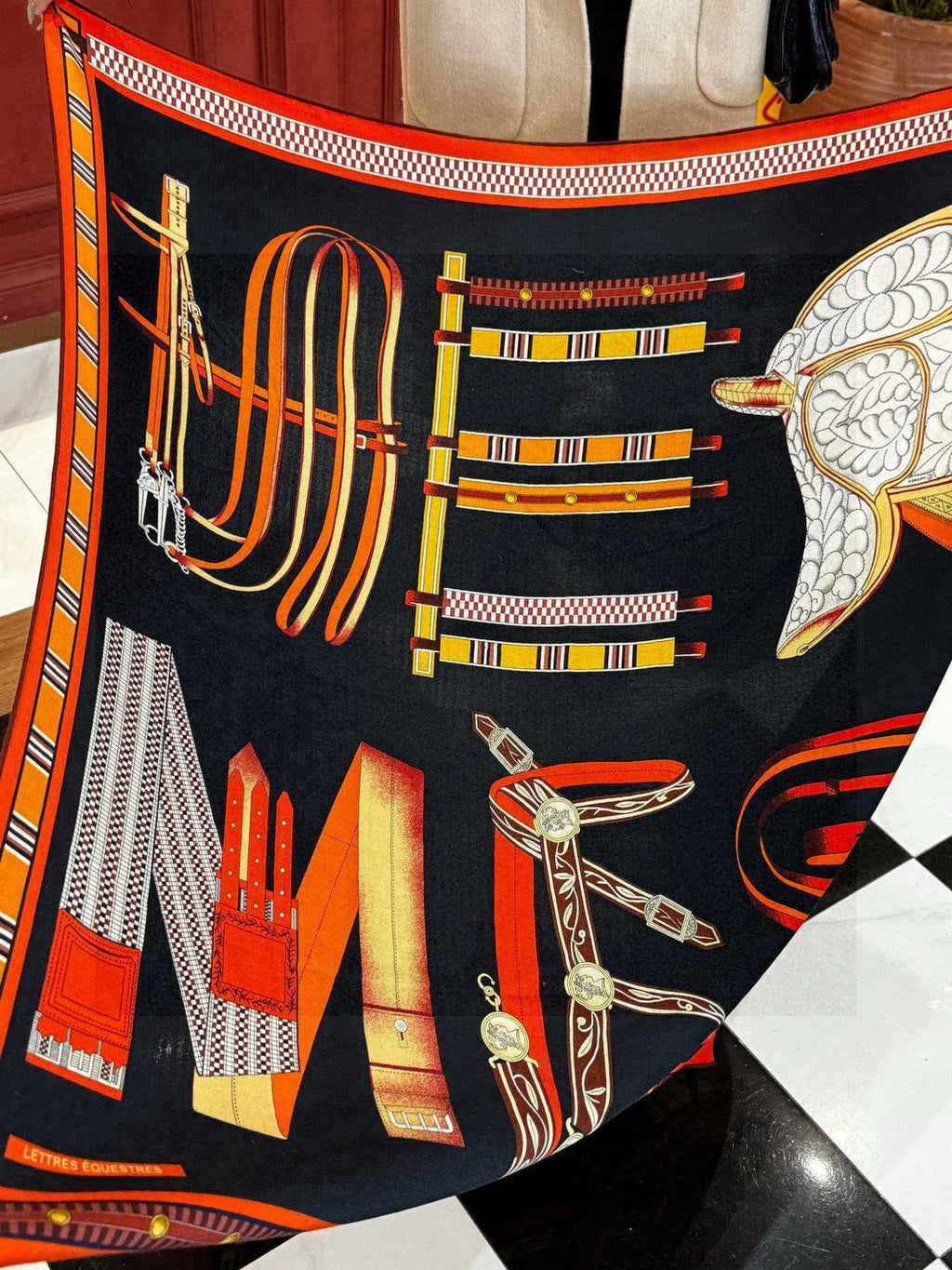 HERMES HERMES 25S SCARF 140 IN SILK AND CASERE 735807