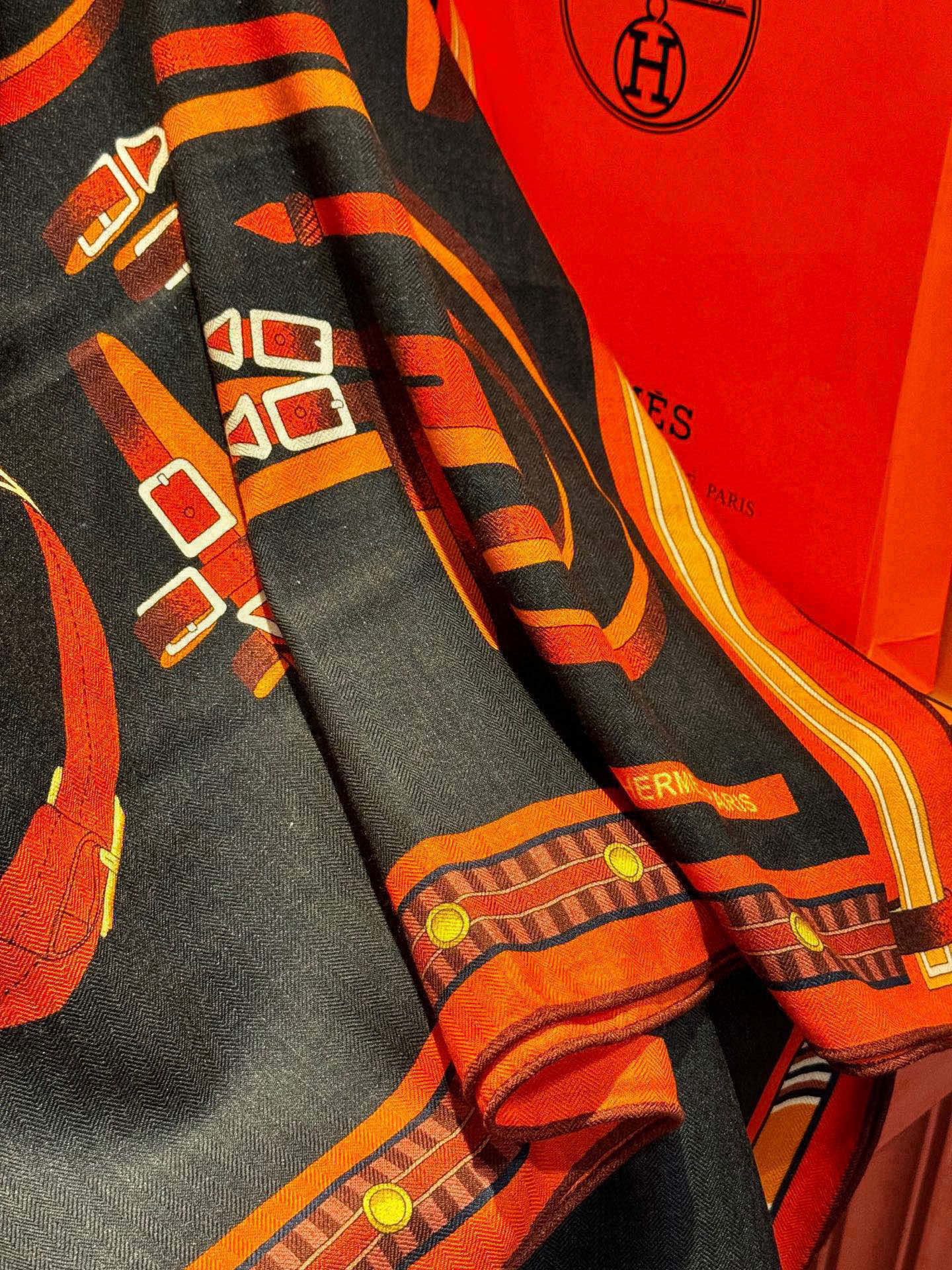 HERMES HERMES 25S SCARF 140 IN SILK AND CASERE 735807