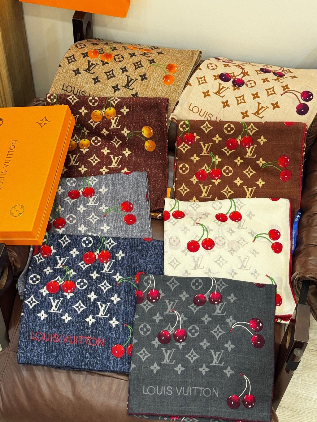 LOUIS VUITTON LV SCARF 140 CM IN WOOL MIX SILK 737263