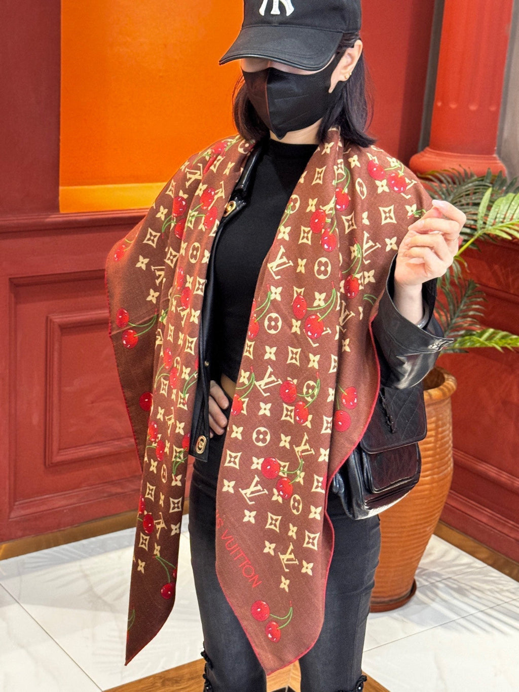 LOUIS VUITTON LV SCARF 140 CM IN WOOL MIX SILK 737265