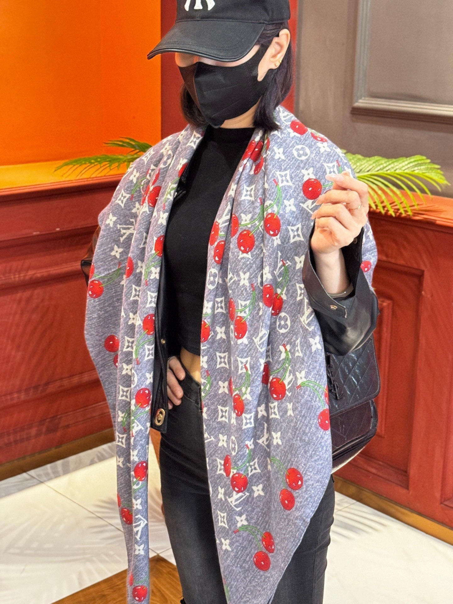 LOUIS VUITTON LV SCARF 140 CM IN SILK-CASHMERE BLEND 737270