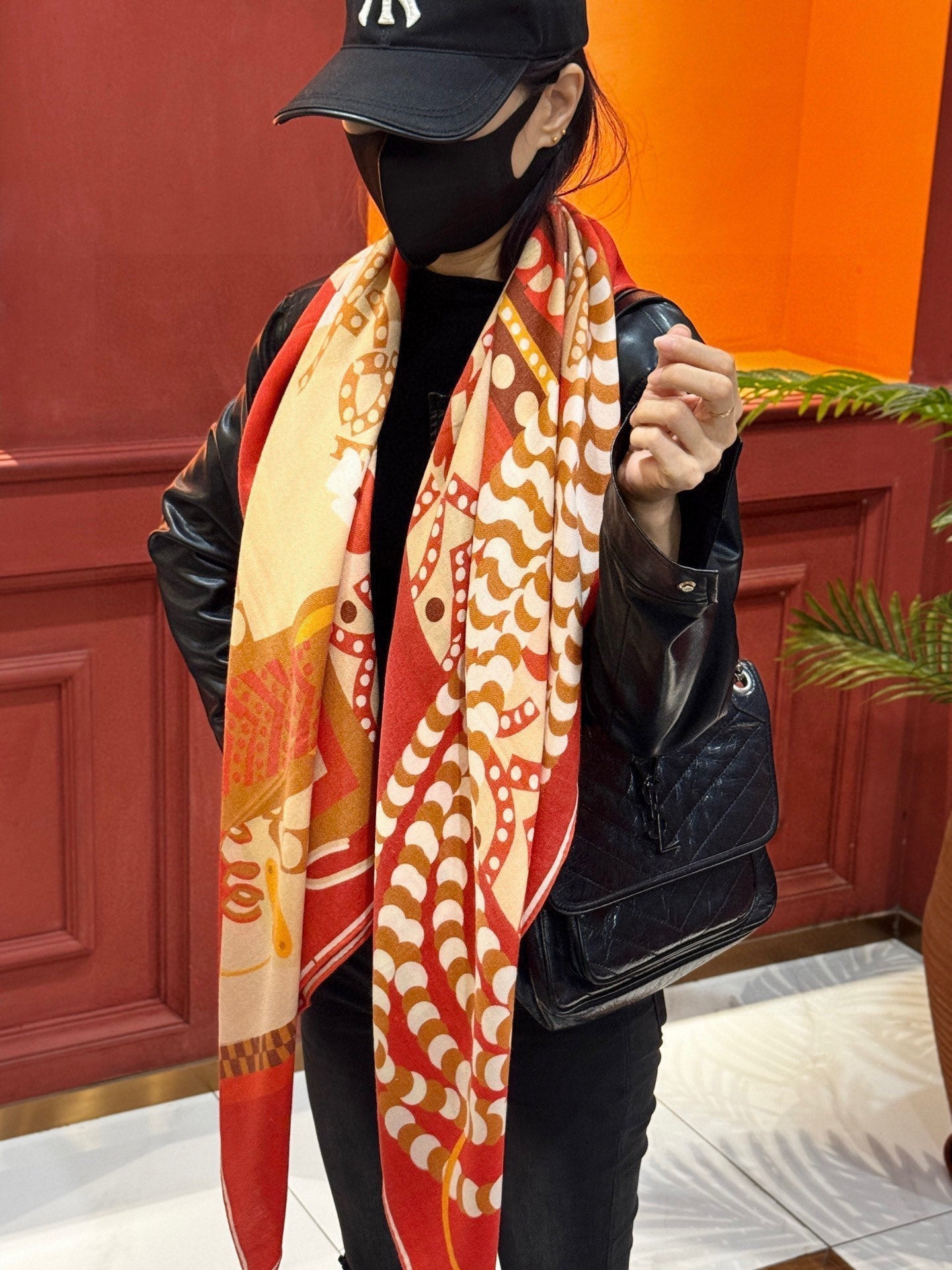 HERMES HERMES 25S SCARF 140 IN SILK 854764
