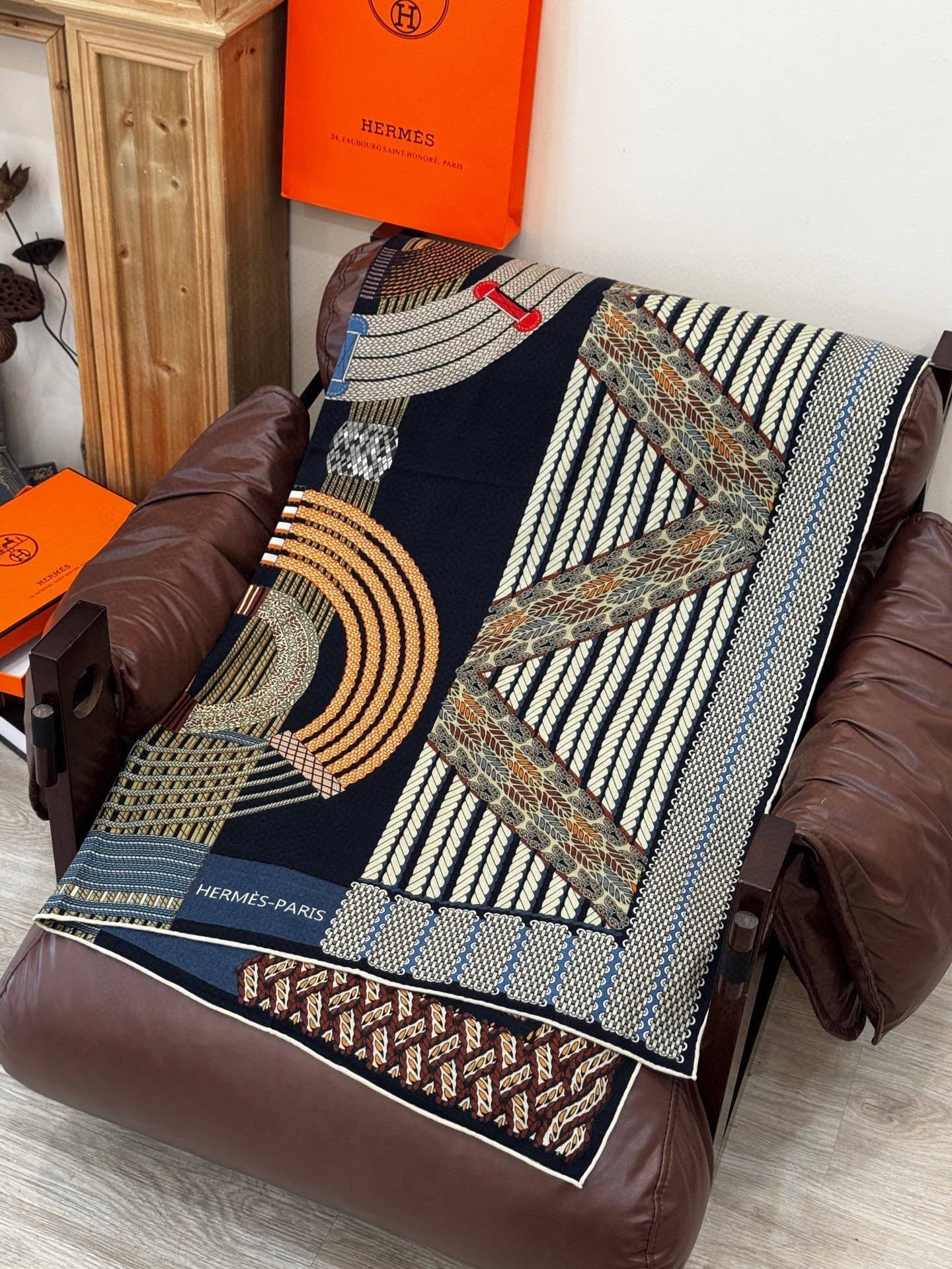 HERMES HERMES 25S SCARF 140 IN SILK 854807