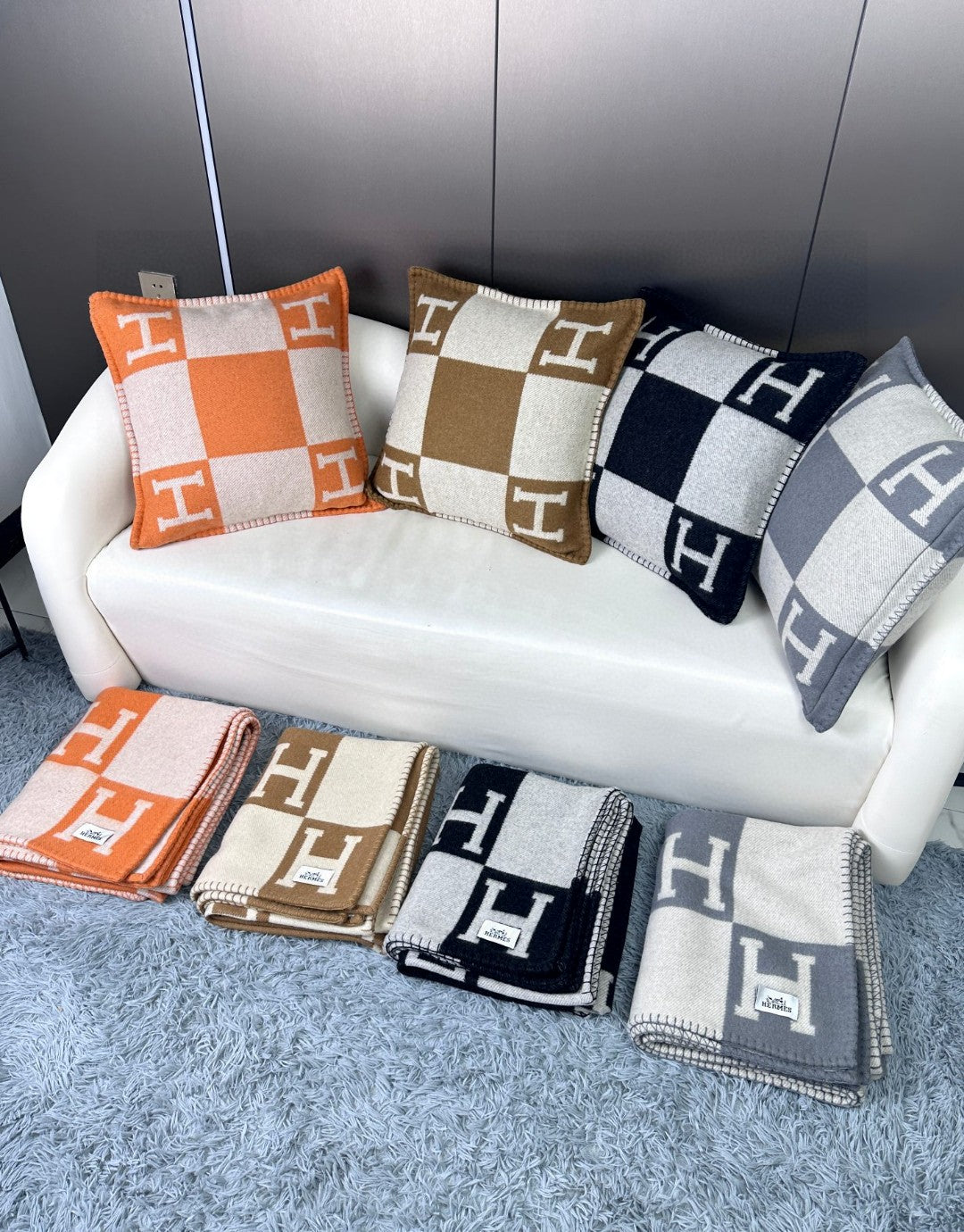 HERMES AVALON THROW BLANKET 170 CM IN COOL GRAY CASERE 294471