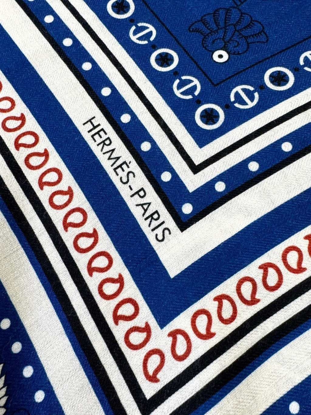 HERMES HERMES 25S SCARF 135 IN CASERE SILK 729040