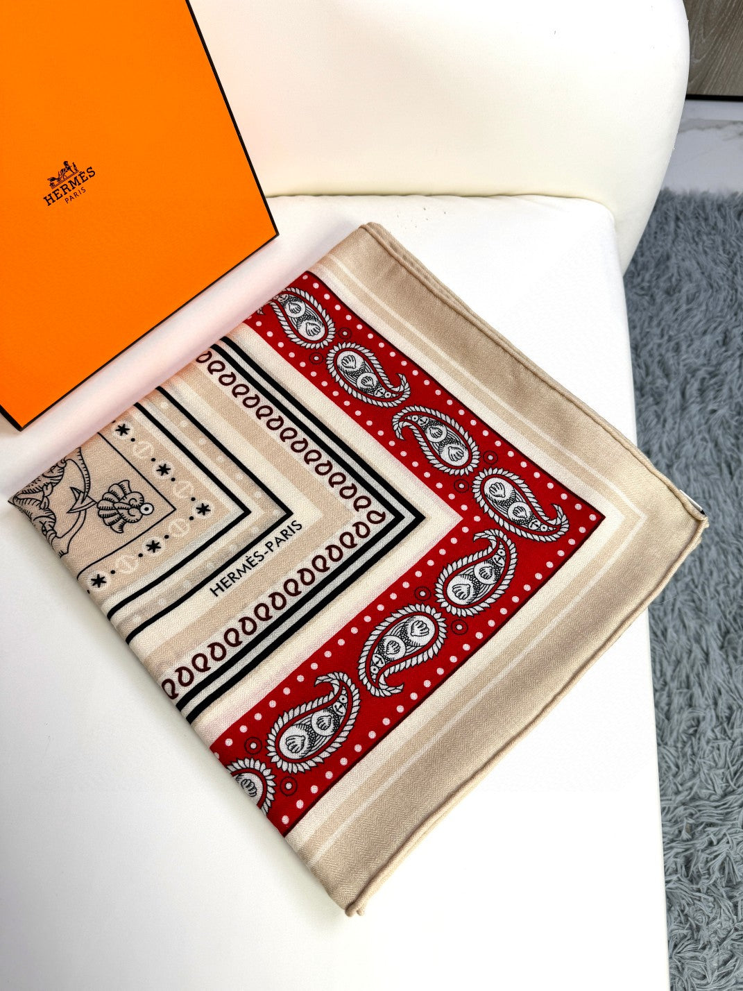 HERMES HERMES 25S SCARF 135 IN CASERE SILK 729039