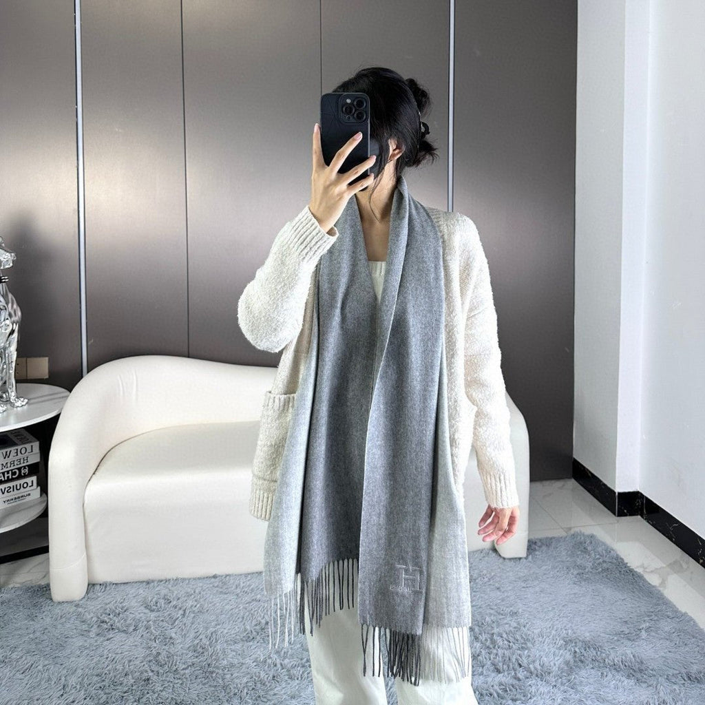 HERMES SCARF 190 CM IN DOVE GRAY CASERE 364768