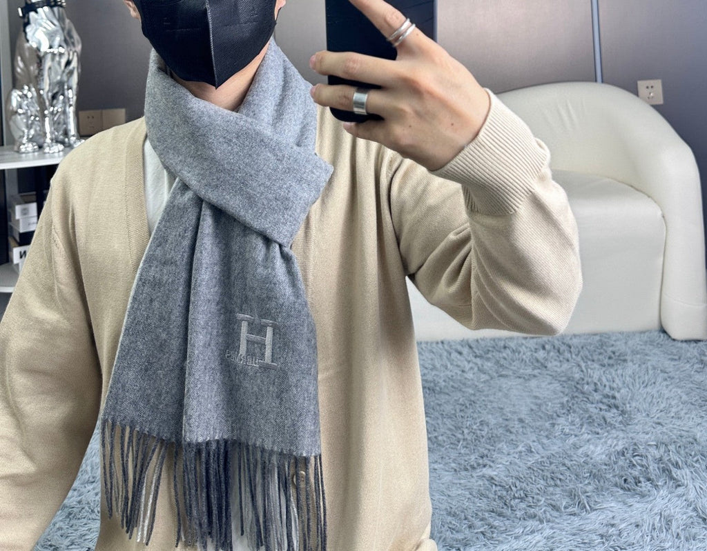 HERMES SCARF 190 CM IN DOVE GRAY CASERE