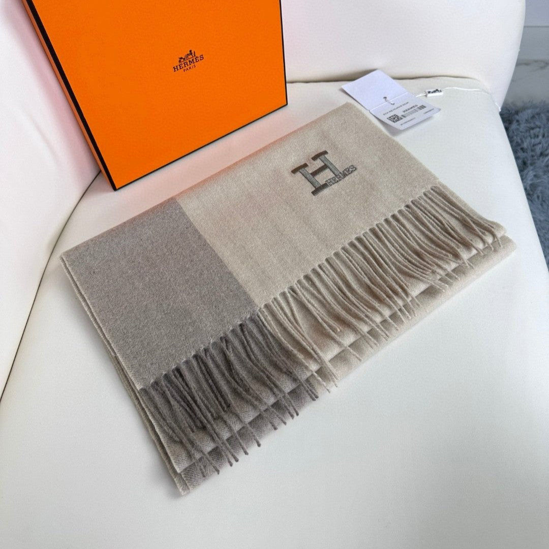 HERMES SCARF 190 CM IN WHITE MIX GRAY CASERE