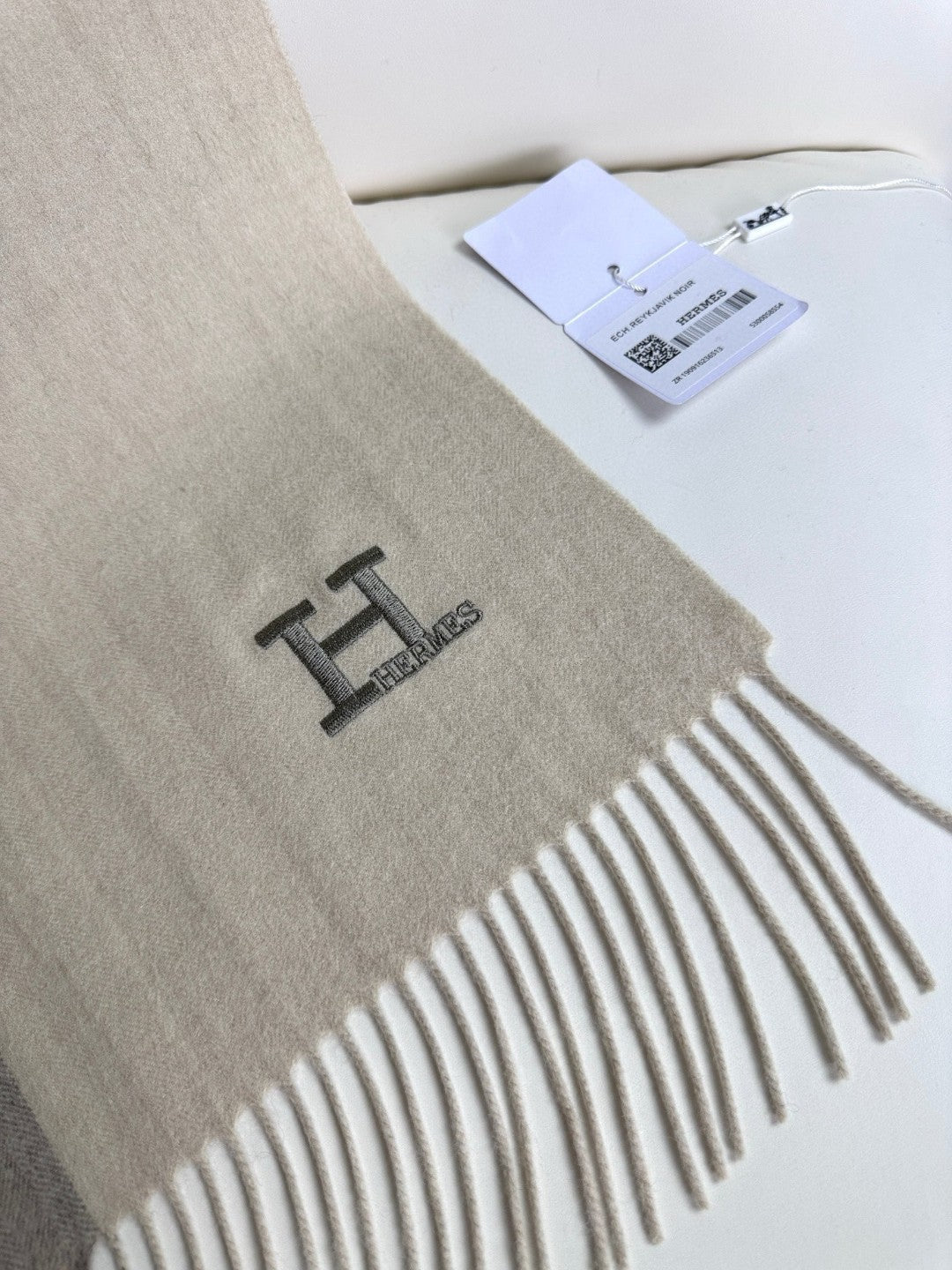 HERMES SCARF 190 CM IN WHITE MIX GRAY CASERE