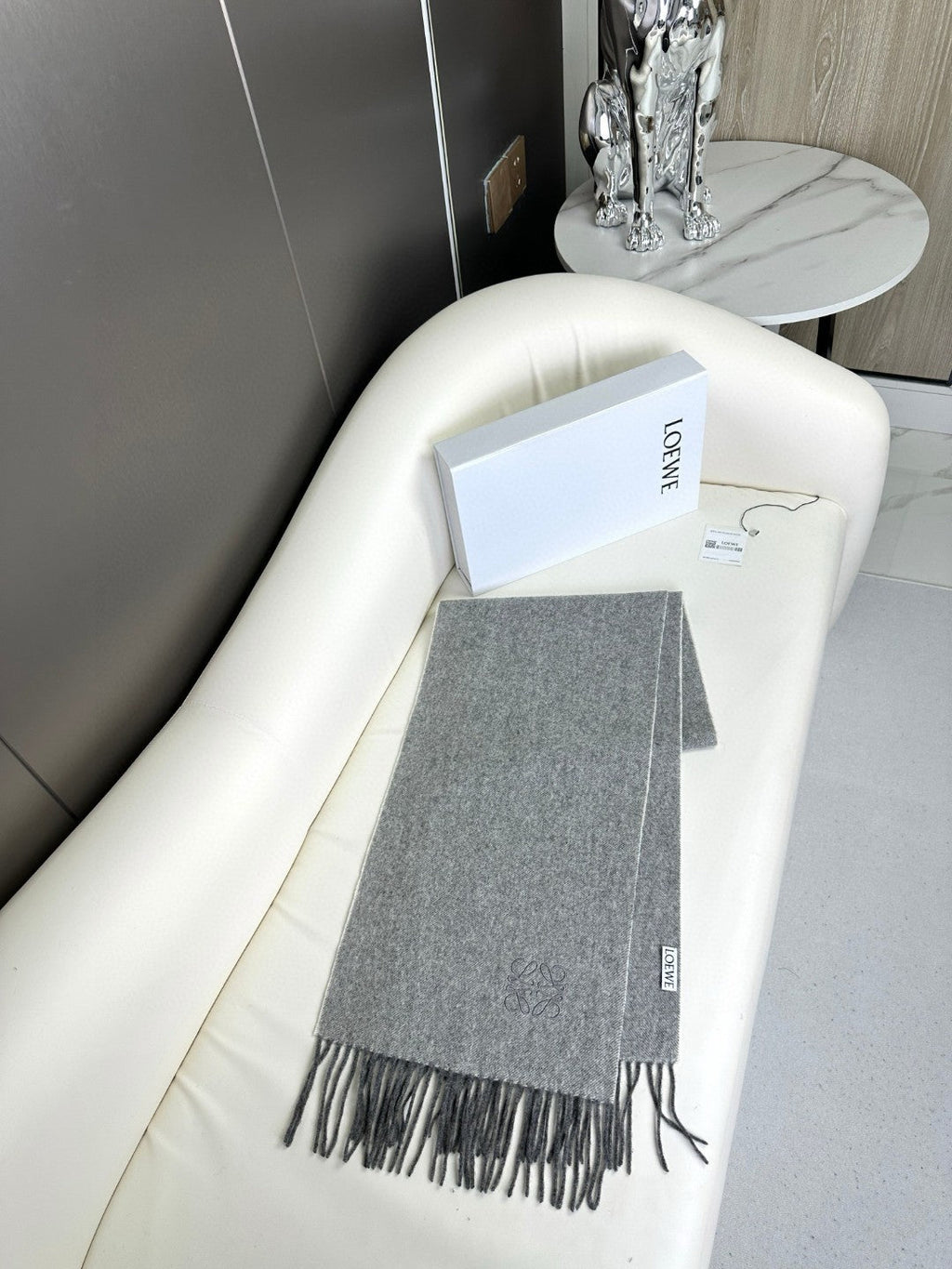 LOEWE SCARF 180 CM IN MOUSE GRAY CASHMERE 383862