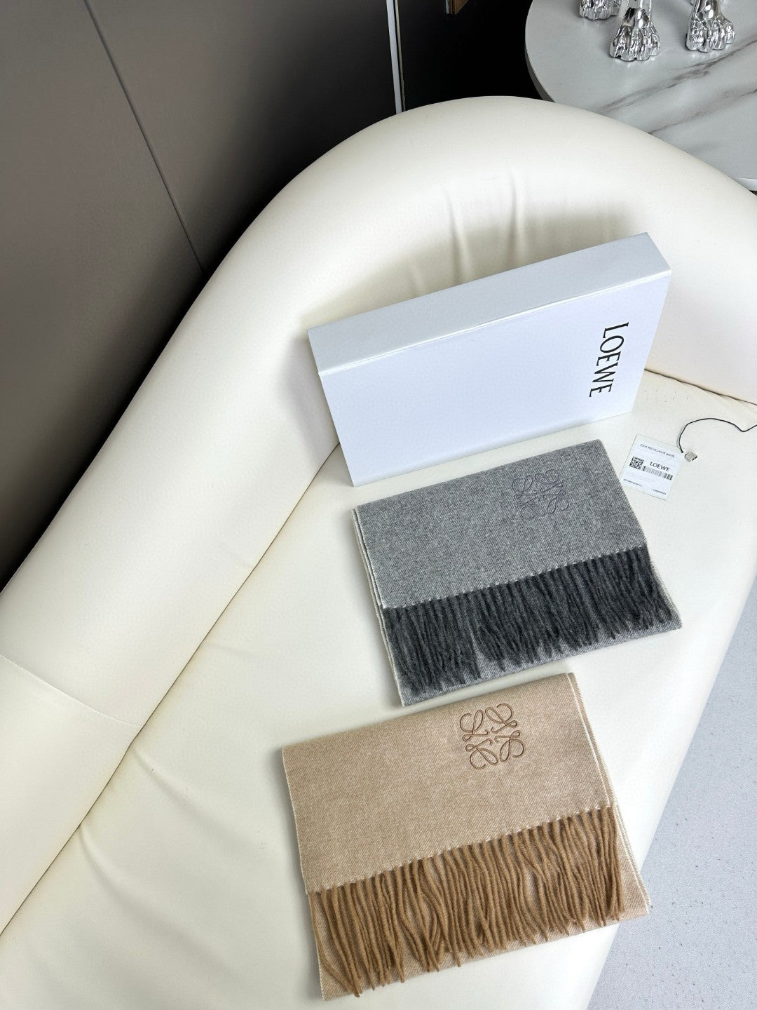 LOEWE SCARF 180 CM IN MOUSE GRAY CASHMERE 383862