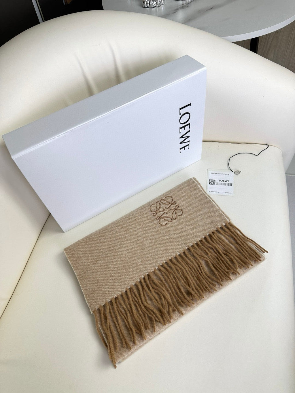 LOEWE SCARF 180 CM IN CAMEL BEIGE CASHMERE 383863