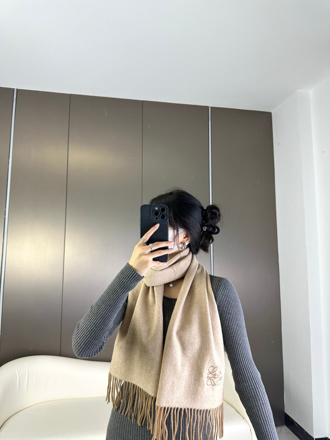 LOEWE SCARF 180 CM IN CAMEL BEIGE CASHMERE 383863