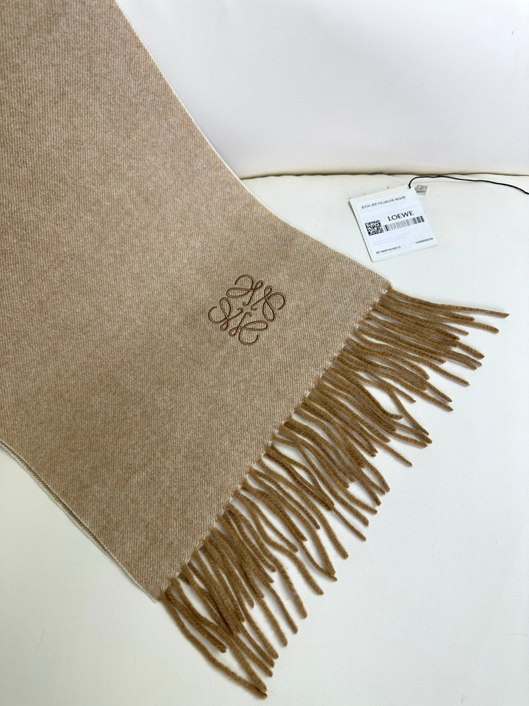 LOEWE SCARF 180 CM IN CAMEL BEIGE CASHMERE 383863