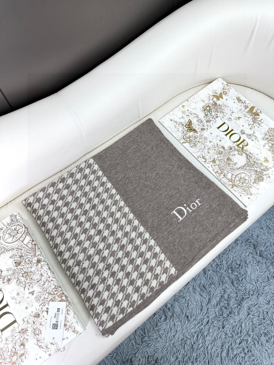 DIOR SCARF 190 CM IN KHAKI BEIGE MIX WHITE CARO CASHMERE 388125
