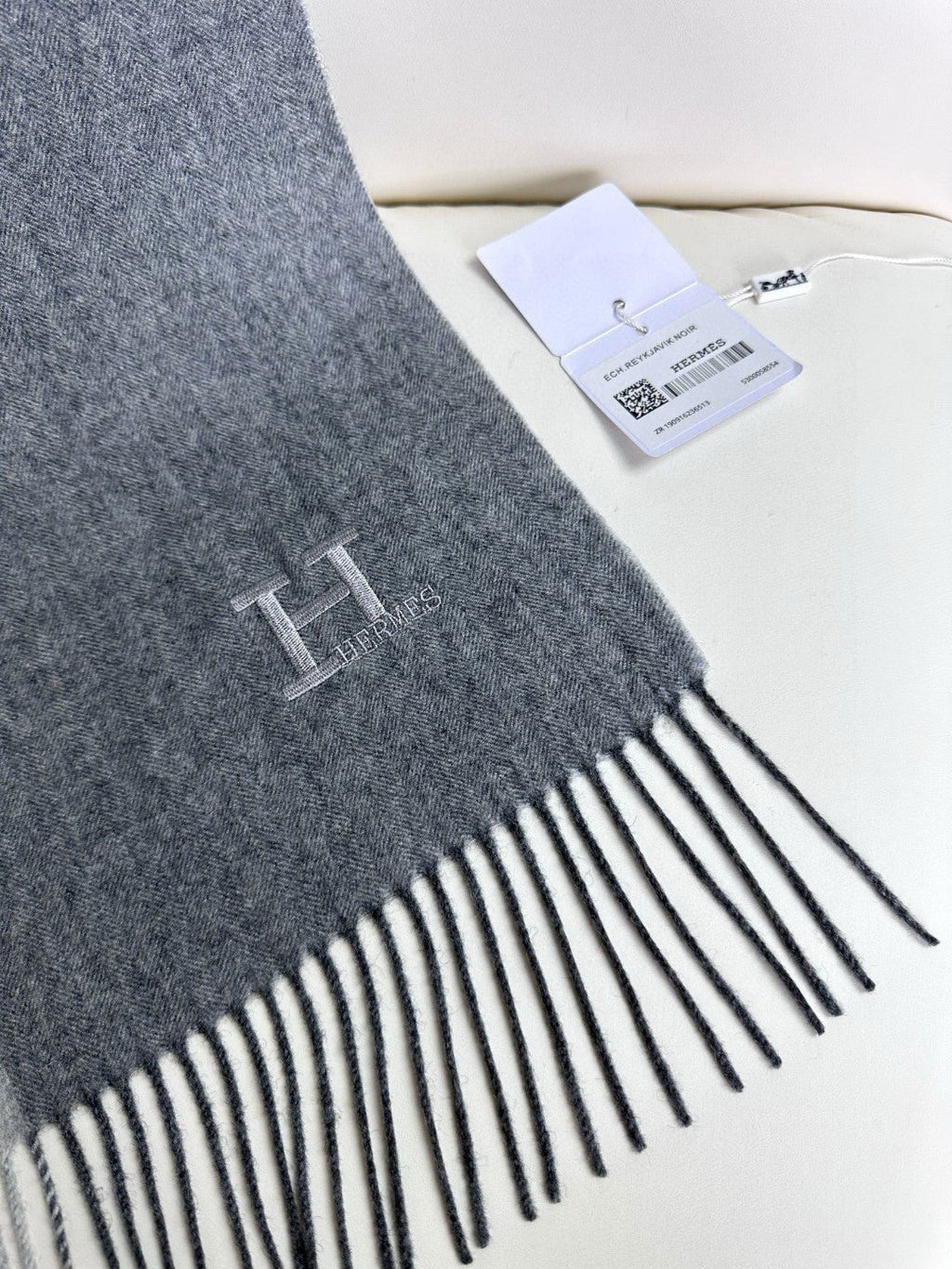 HERMES SCARF 190 CM IN COOL GRAY CASERE