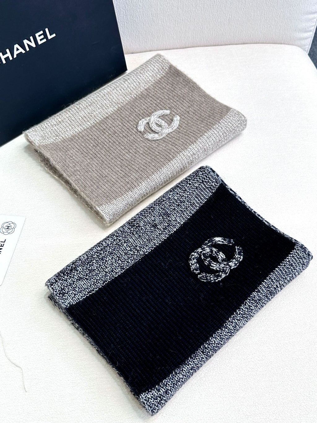 CHANEL SCARF 180 CM IN KHAKI BROWN CASHMERE 389978