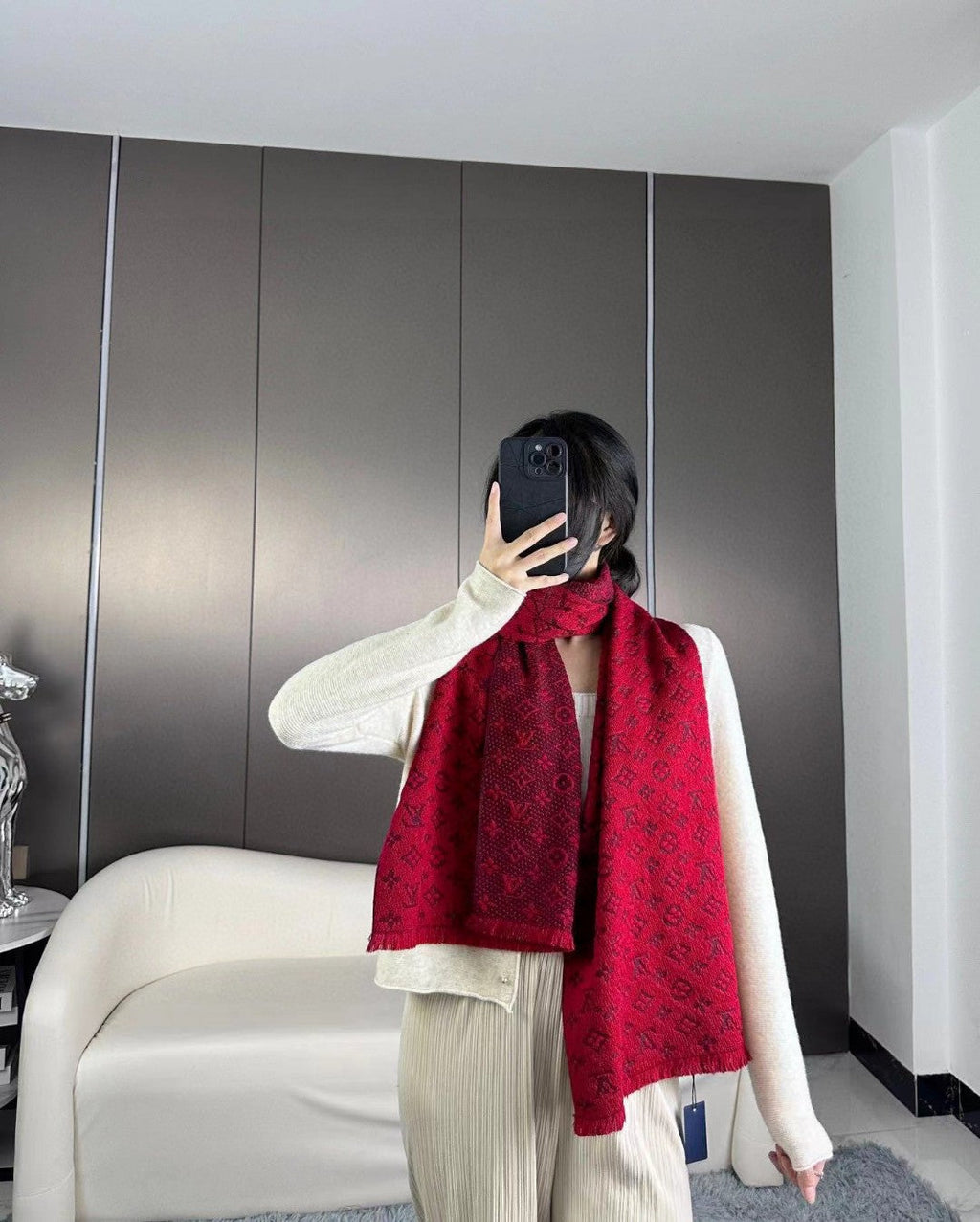 LOUIS VUITTON SCARF 180 CM IN HIBISCUS RED CLASSIC MONOGRAM CASHMERE 396438