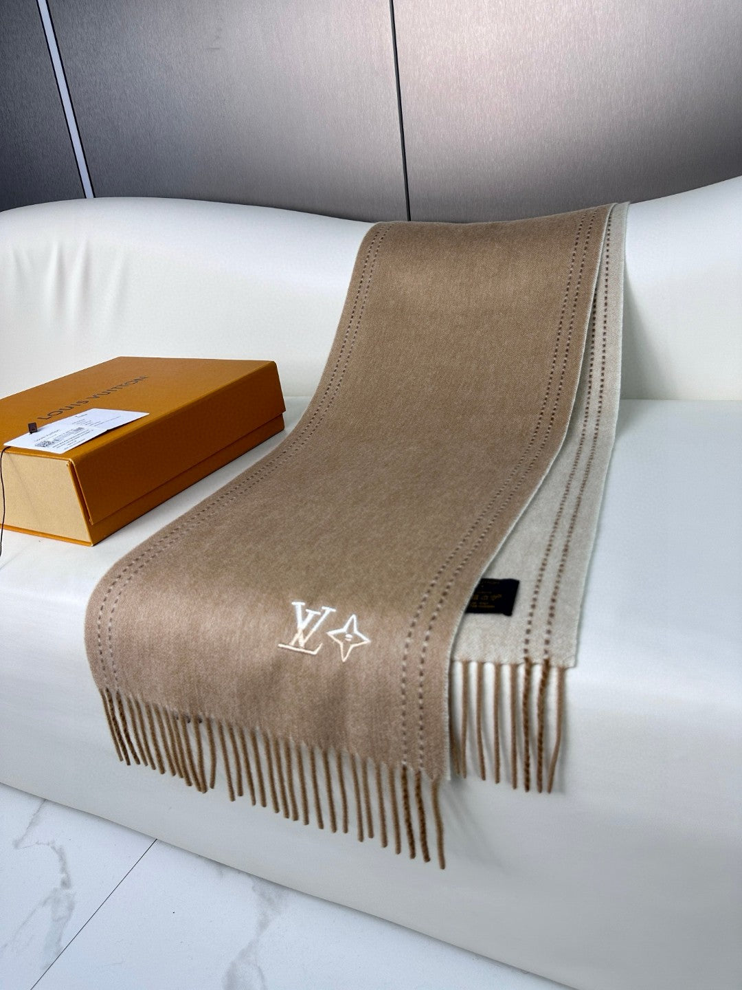 LOUIS VUITTON DUAL SCARF 180 CM IN MEDIUM BROWN CASHMERE 398377