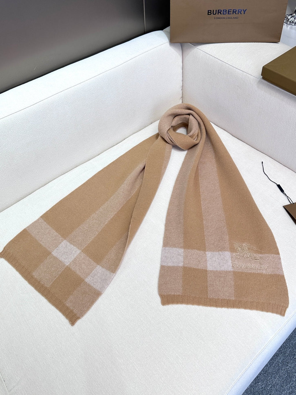 BURBERRY SCARF 190 CM IN TUSCAN BEIGE CASHMERE  398394