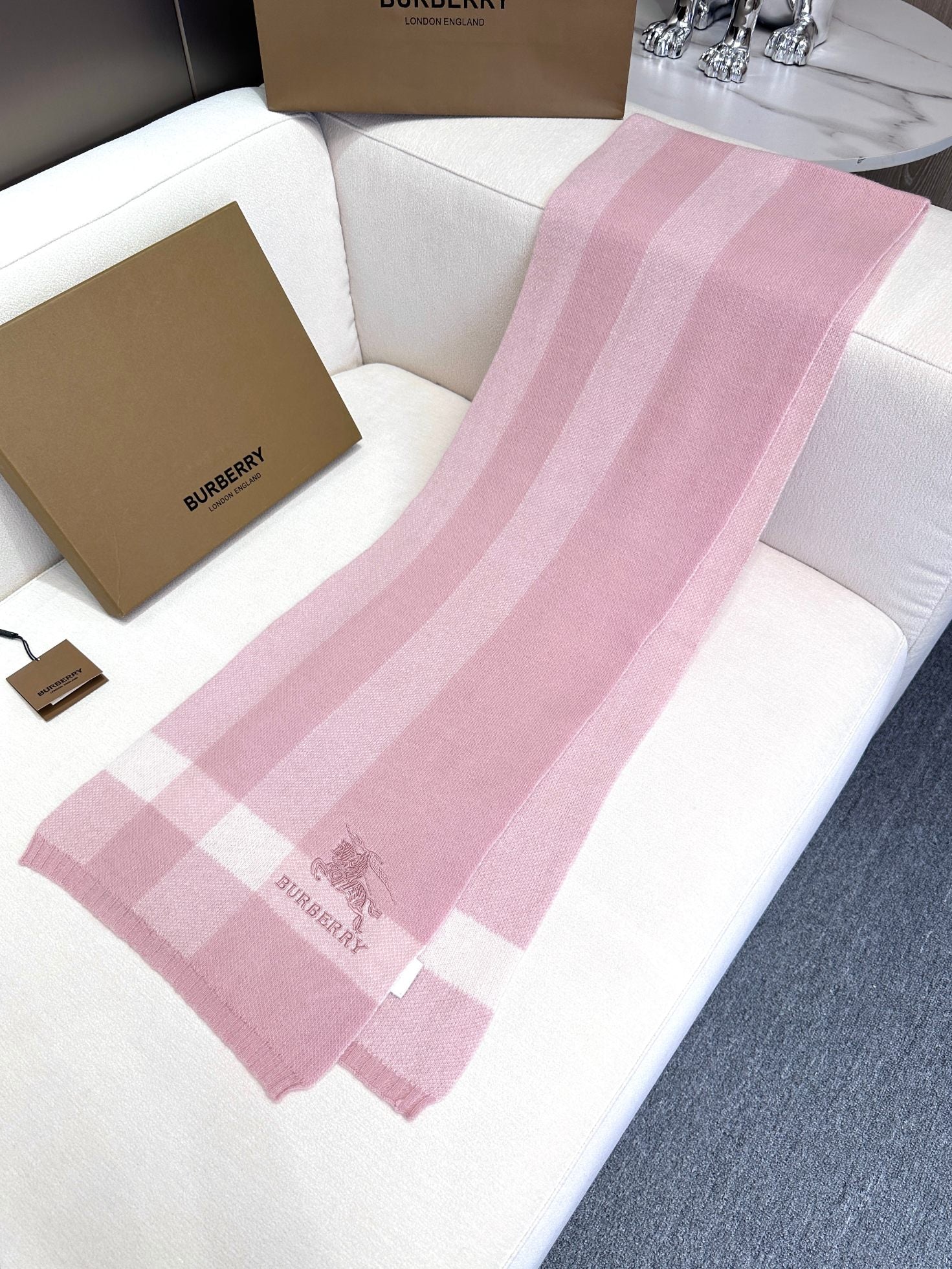 BURBERRY SCARF 190 CM IN LIGHT PINK CASHMERE  398396