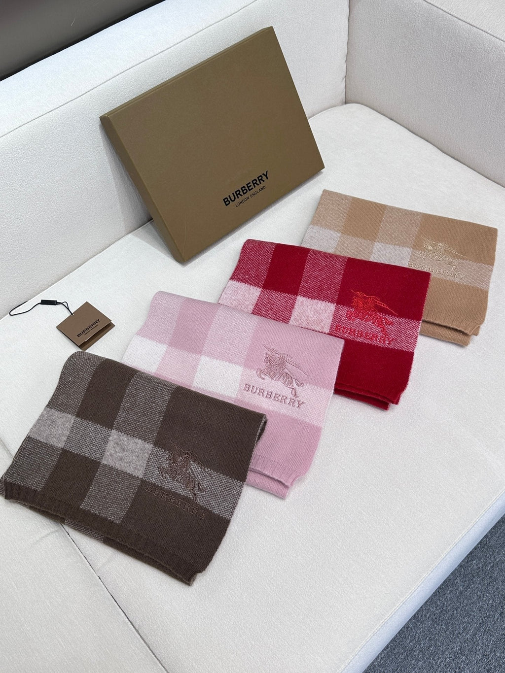 BURBERRY SCARF 190 CM IN LIGHT PINK CASHMERE  398396