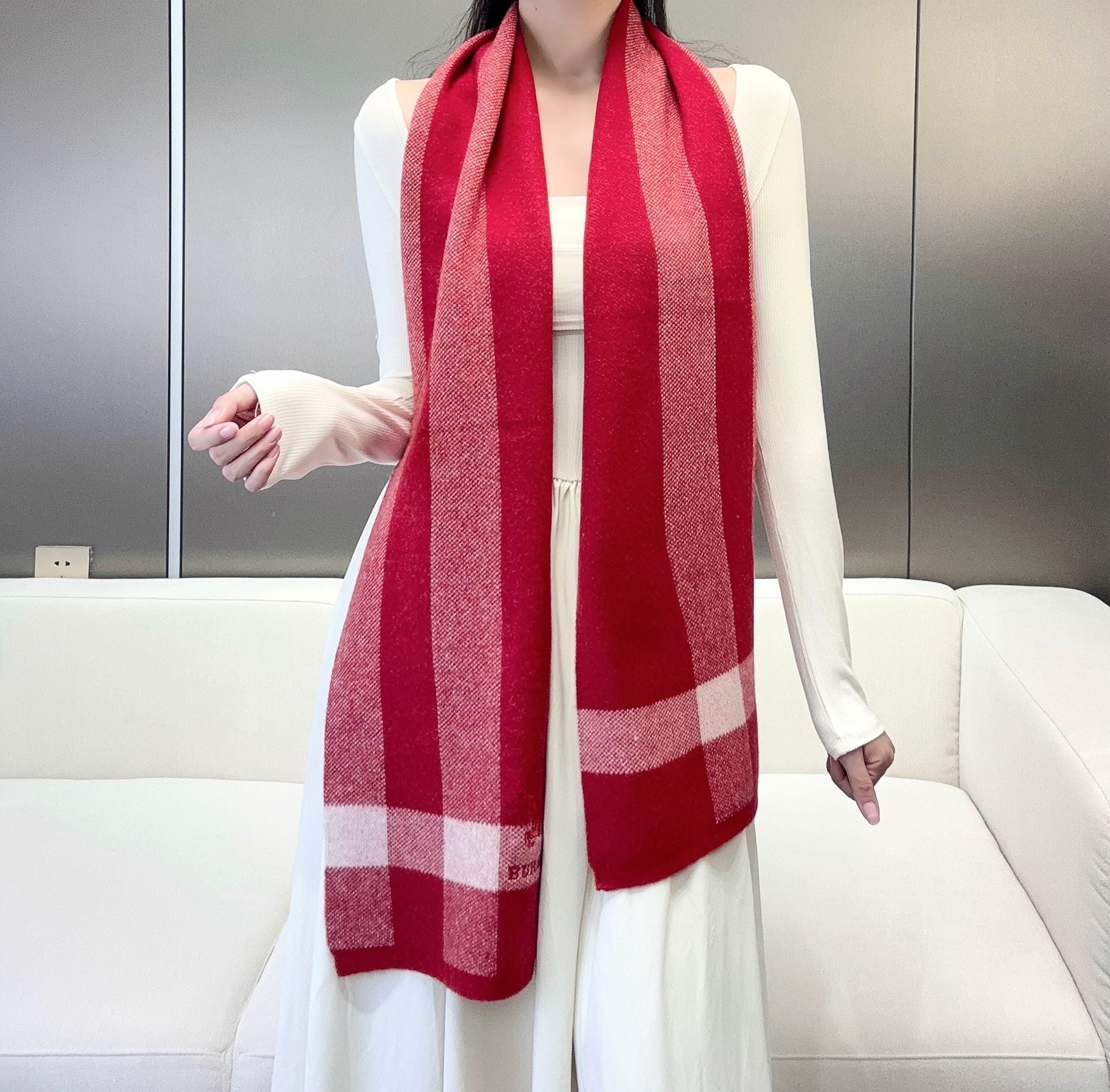 BURBERRY SCARF 190 CM IN CHERRY RED CASHMERE  398397