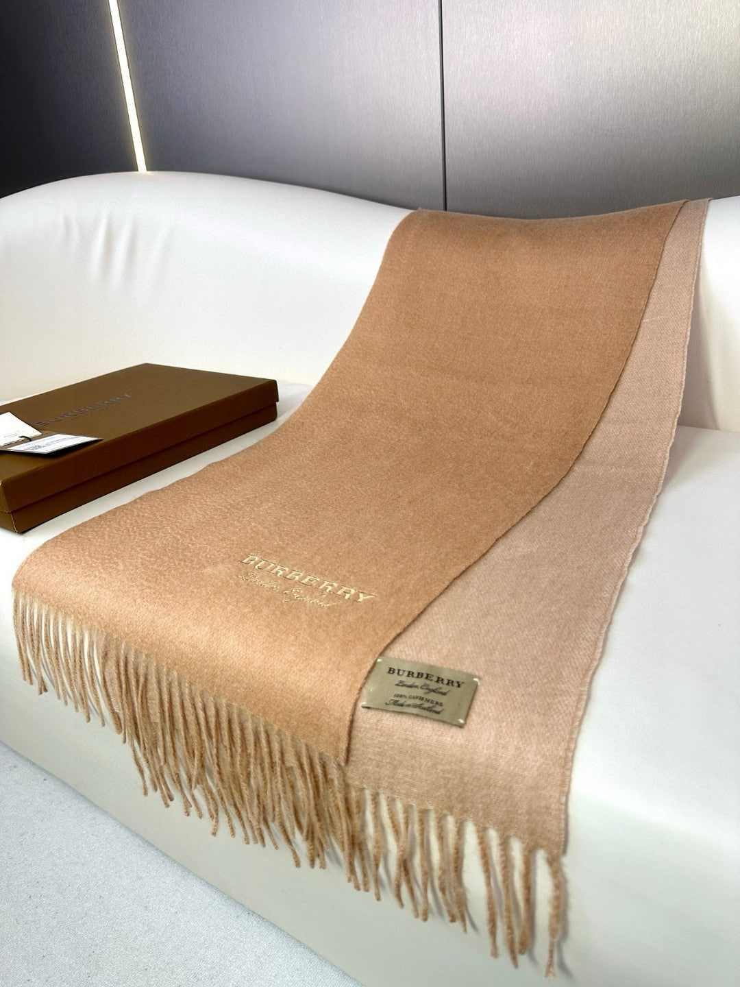 BURBERRY SCARF 180 CM IN TUSCAN BEIGE CASHMERE 398418