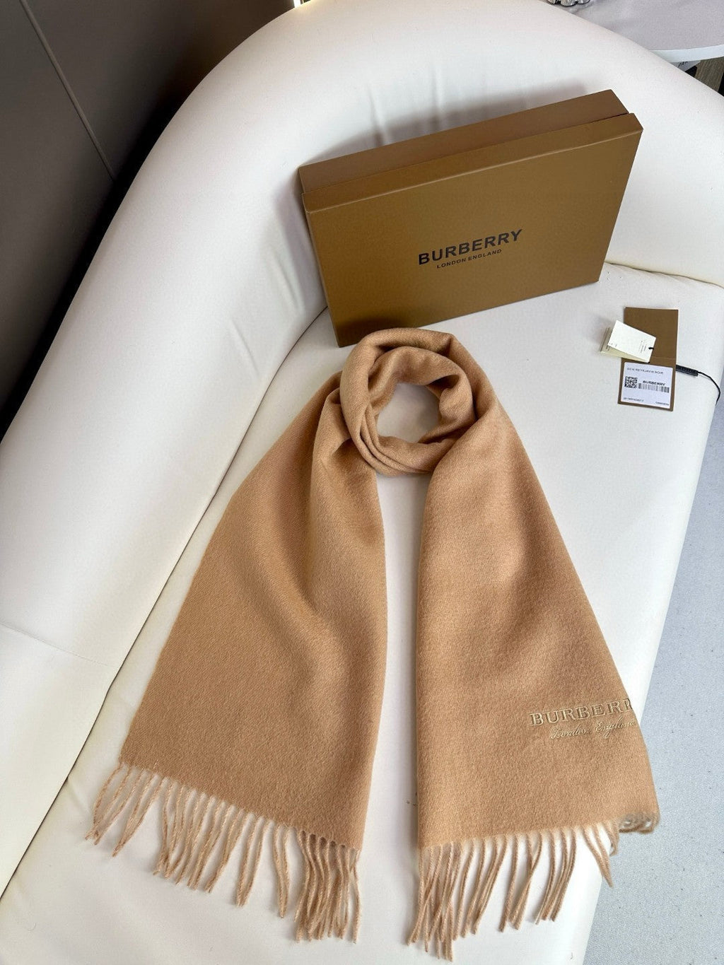 BURBERRY SCARF 180 CM IN TUSCAN BEIGE CASHMERE 398418